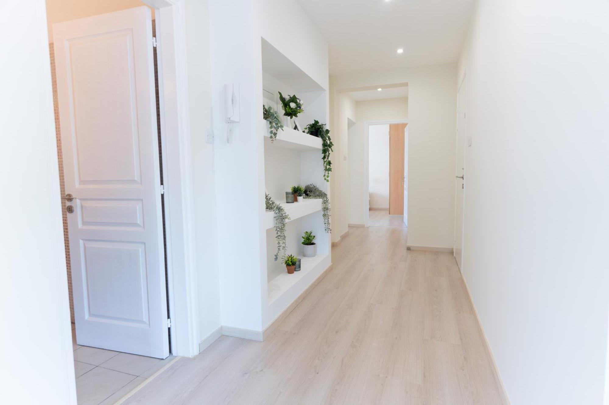 Wealthystays - Olympias 2br Flat Centre Appartement